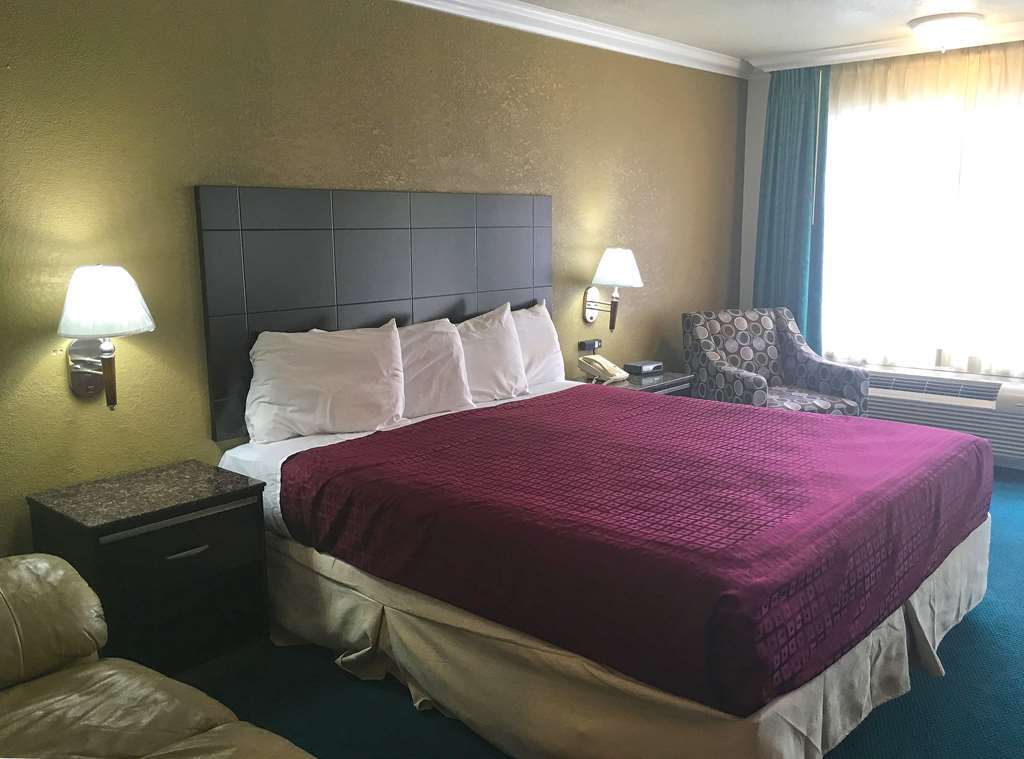 Atascadero Inn Δωμάτιο φωτογραφία